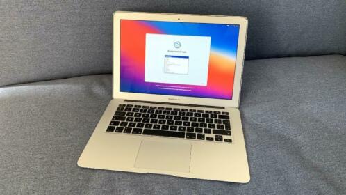 Macbook Air (13-inch, Early 2014, 256Gb)