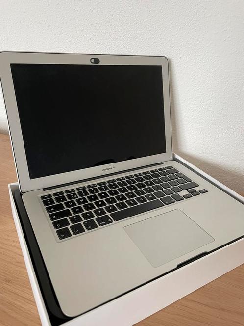 MacBook Air 13 inch (early 2015)