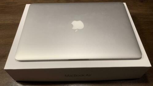 Macbook Air 13-inch Early 2015