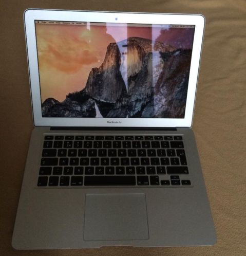 MacBook Air 13 inch, i5, uit december 2013