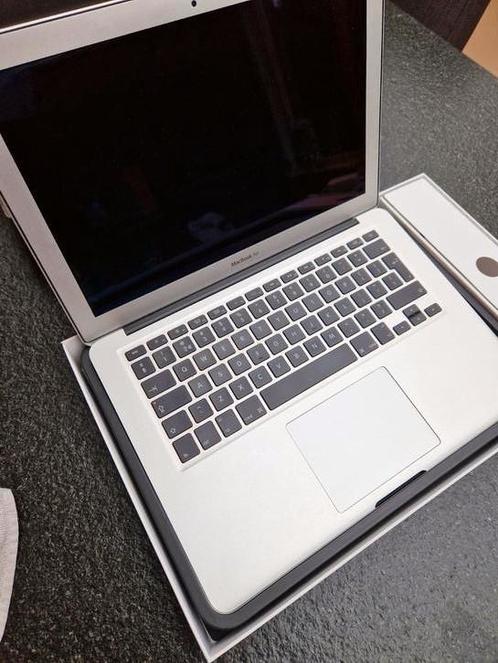 MacBook Air 13-inch, Mid 2011 met doos