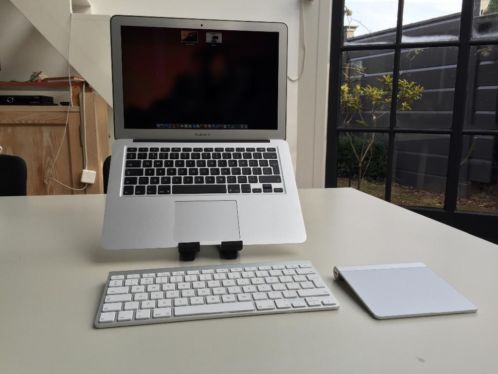 Macbook air 13034 2011, 1,7GHz i5 4gb, touchpad, toetsenbord