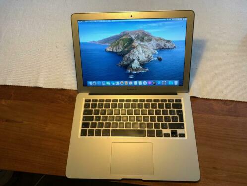 Macbook Air 13034 2012 1.8GHz DC i5 4GB256GB HD4000