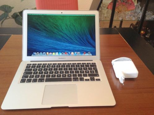 Macbook Air 13034 DEC 2012 2.0 Ghz I7 8GB256 SSD VANDG 1049