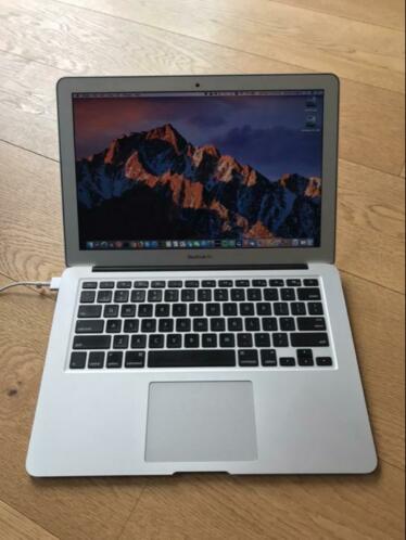  MacBook Air 13034 i7 1.7Ghz 8GB RAM 256GB SSD 