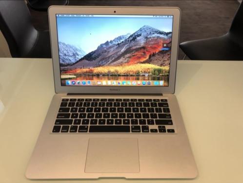 MacBook Air 13039039 2016 - 2,2 GHz i7 - 8GB RAM - 128 GB SSD