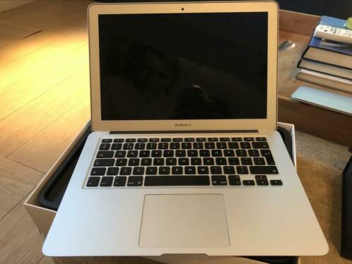 Macbook Air 13.3 inch 2012