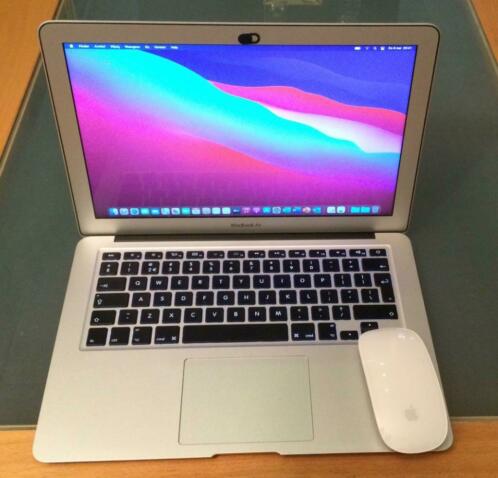 MacBook Air 13.3 inch 4GB i5 1.6Ghz 128GB SSD 2015  Mouse