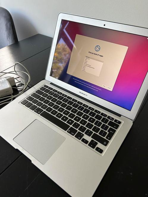 MacBook Air (13,3 inch, early 2015)