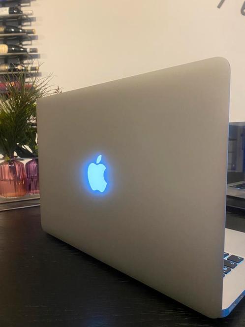 MacBook Air (13,3inch, 2015) -  inclusief lader