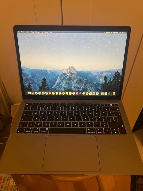 MacBook Air 13inch 2019 256GB