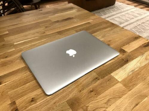 MacBook Air 13quot (2015) - Core i5 1.6 GHz - SSD 128 GB - 8 GB