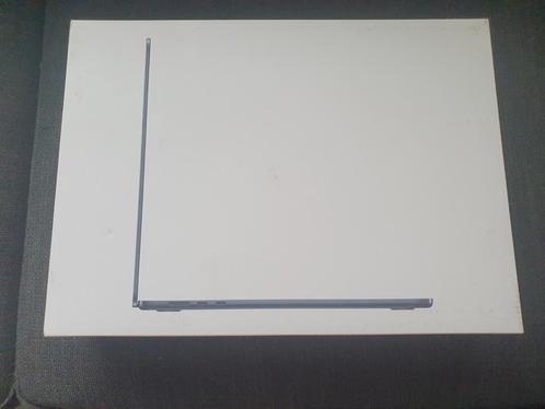 macbook air 15 inch m2 geseald zwart 1 jaar gar na activatie