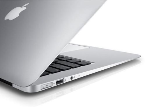 Macbook Air (2014, 8GB, 128 GB SSD, i5)