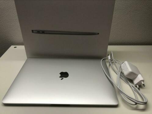 MacBook Air 2019 256GB zilver