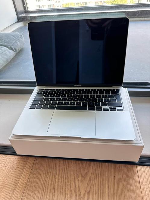 MacBook Air 2020, 13 inch, 1,2GHz Quad Core Intel i7, 8 GB