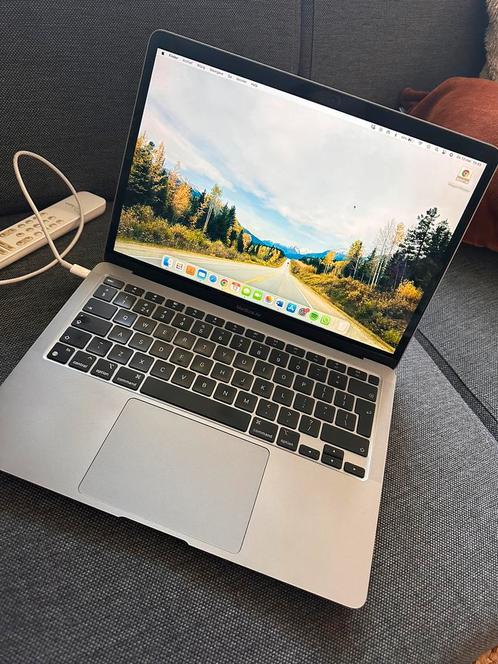MacBook Air (2020) M1 chip