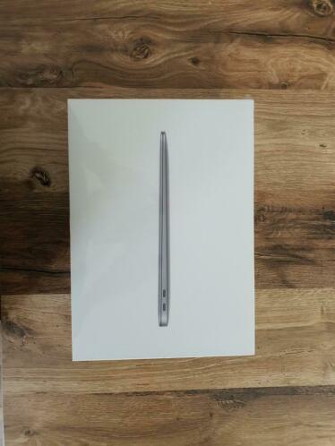 Macbook air 2020 nieuw in doos. 256SSD, M1 processor