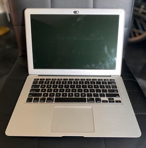 MacBook Air Aerly 2014 i7,8GB. Zwart beeld,verkocht als defe