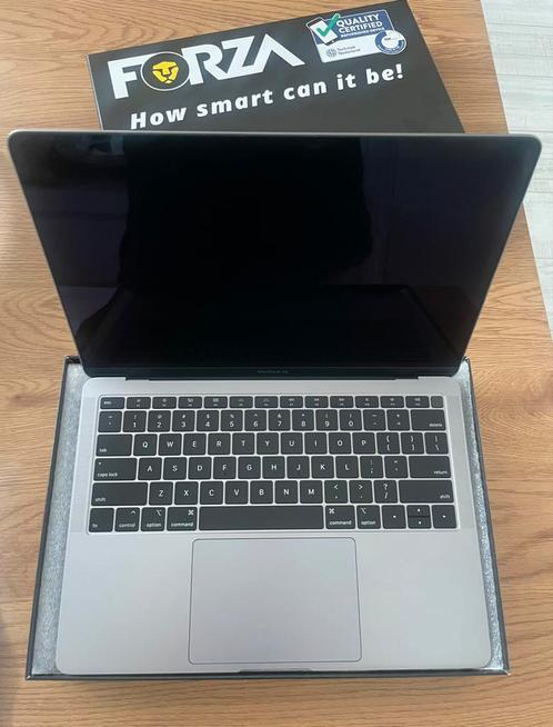 MacBook Air late 2018  Querty  Spacegrey  256 GB SSD