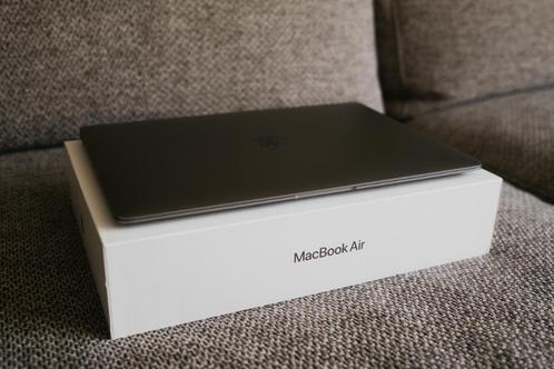 Macbook Air M1, 512gb SSD, 8GB, 13,3 inch retina in doos