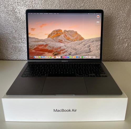 Macbook Air (M1 Chip) Space Gray - 13 inch