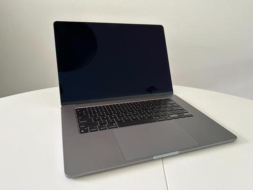 Macbook Air M2 15-inch (2023) 16GB RAM  512GB SSD