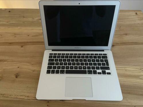 Macbook Air met gloednieuwe batterij