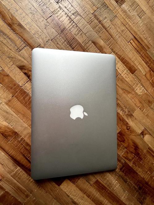 MacBook Air (mid 2013-Refurbished in 2021)
