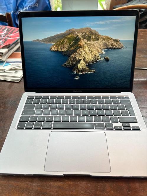MacBook Air (Retina, 13 inch, 2020) - zo goed als nieuw
