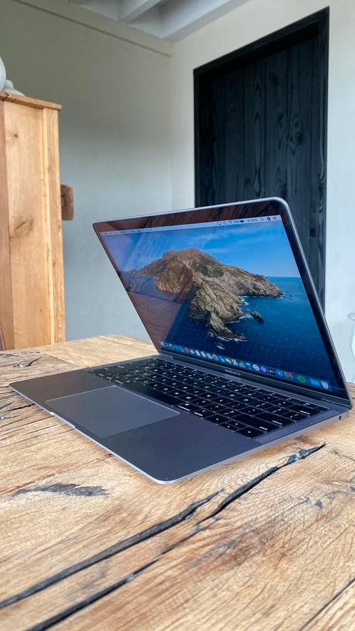 MacBook Air Retina 2018 13-inch, 128 Gb, 1,6 GHz i5