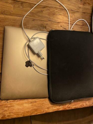 MacBook Air Ros gold (late 2018)