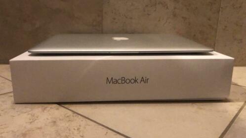 Macbook Air (Zo goed als nieuw)