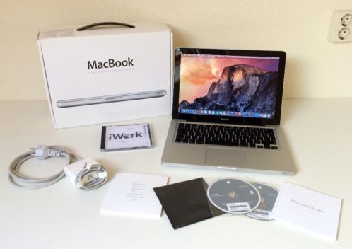 MacBook aluminium 13 inch 256GB SSD, 8GB RAM met doos