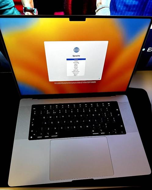 Macbook M1 Pro (2021) 16inch 16gb RAM 512gb SSD Silver