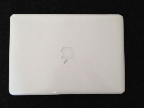 MacBook Mid 2010 13-inch 2.4 GHz 8 GB met windows office