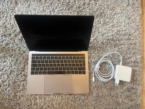 MACBOOK PRO 13 2017  i7 3,5GHZ  16GB  256GB SSD  QW