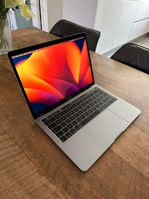 Macbook Pro 13 (2019) 2,4GHz i5 - 16GB RAM - 512GB SSD