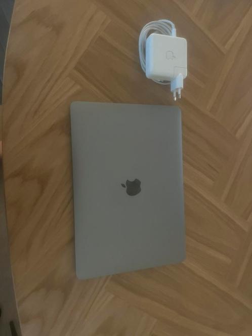 MacBook Pro 13 2019 met touchbar (incl doos)