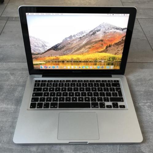 MacBook Pro 13 2.5GHz Core i5 4GB RAM 500GB HDD voor 475