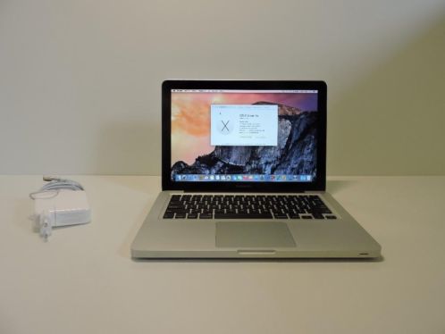 Macbook Pro 13 2,7 Ghz i7 4GB 500GB HDD (NieuwstaatGarantie