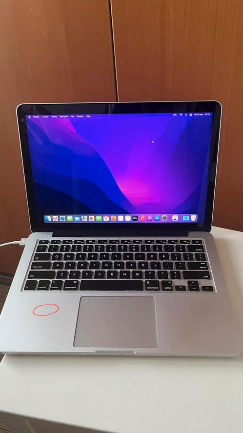 MacBook Pro 13 Early 2015 met MagSafe lader