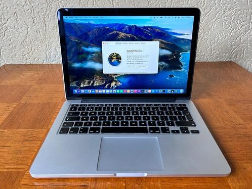 Macbook pro 13 inch 2015, weinig gebruikt, met Apple watch 5