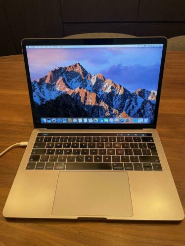 MacBook Pro 13-inch 2016 2.9GHz Core i5 8GB