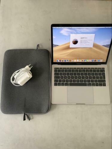 MacBook pro 13 inch 2016 