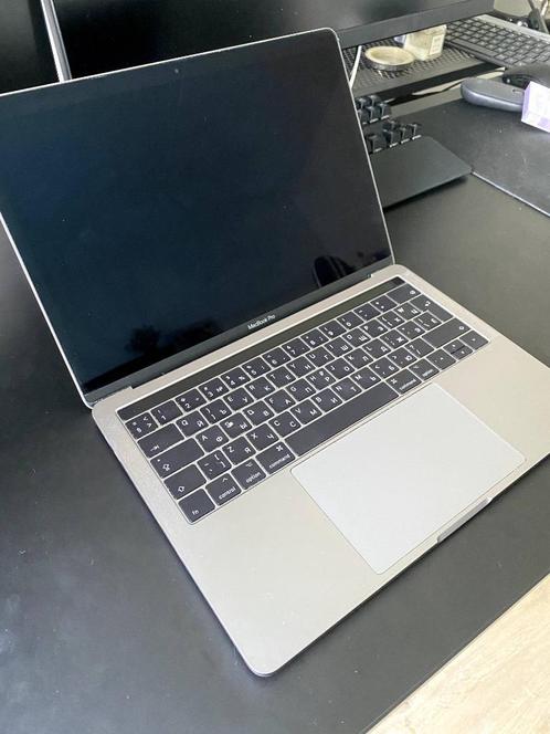 MacBook Pro 13 inch (2017) - 3,1GHz, touch bar, i5, 250Gb