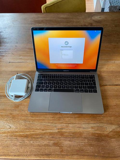 MacBook Pro (13-inch, 2017)