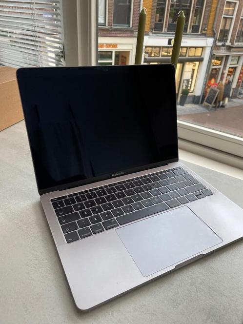 MacBook Pro 13 inch 2017