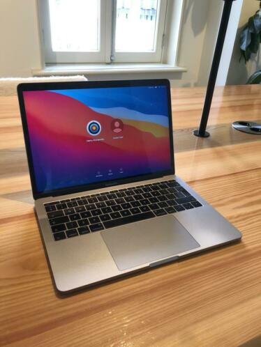 Macbook Pro 13 inch (2017)