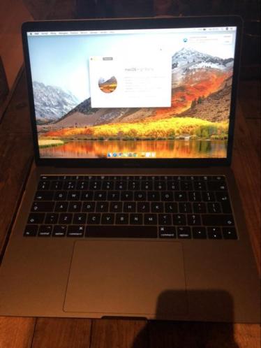 Macbook Pro - 13 Inch - 2017 - Zonder touchbar - 256 GB SSD